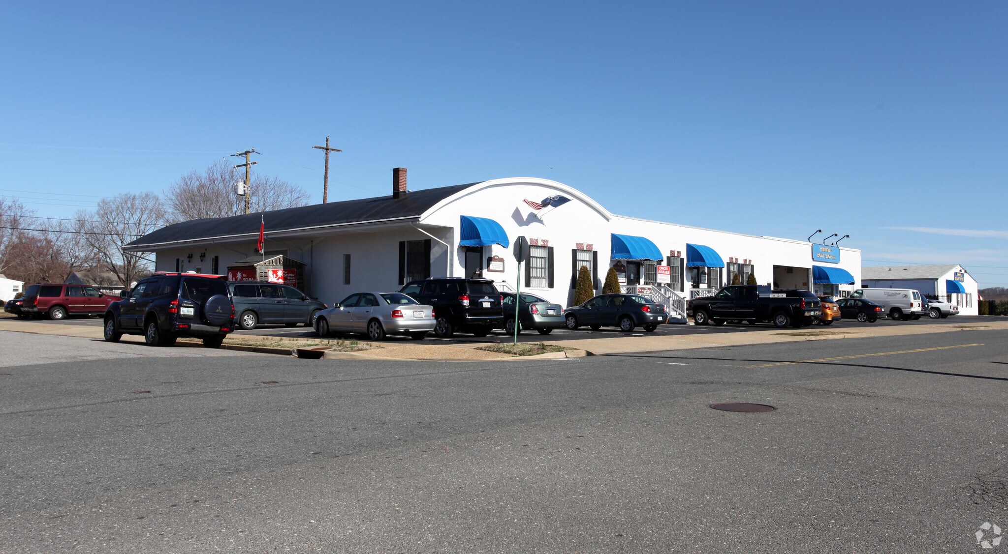 317-325 Wallace St, Fredericksburg, VA for lease Primary Photo- Image 1 of 2