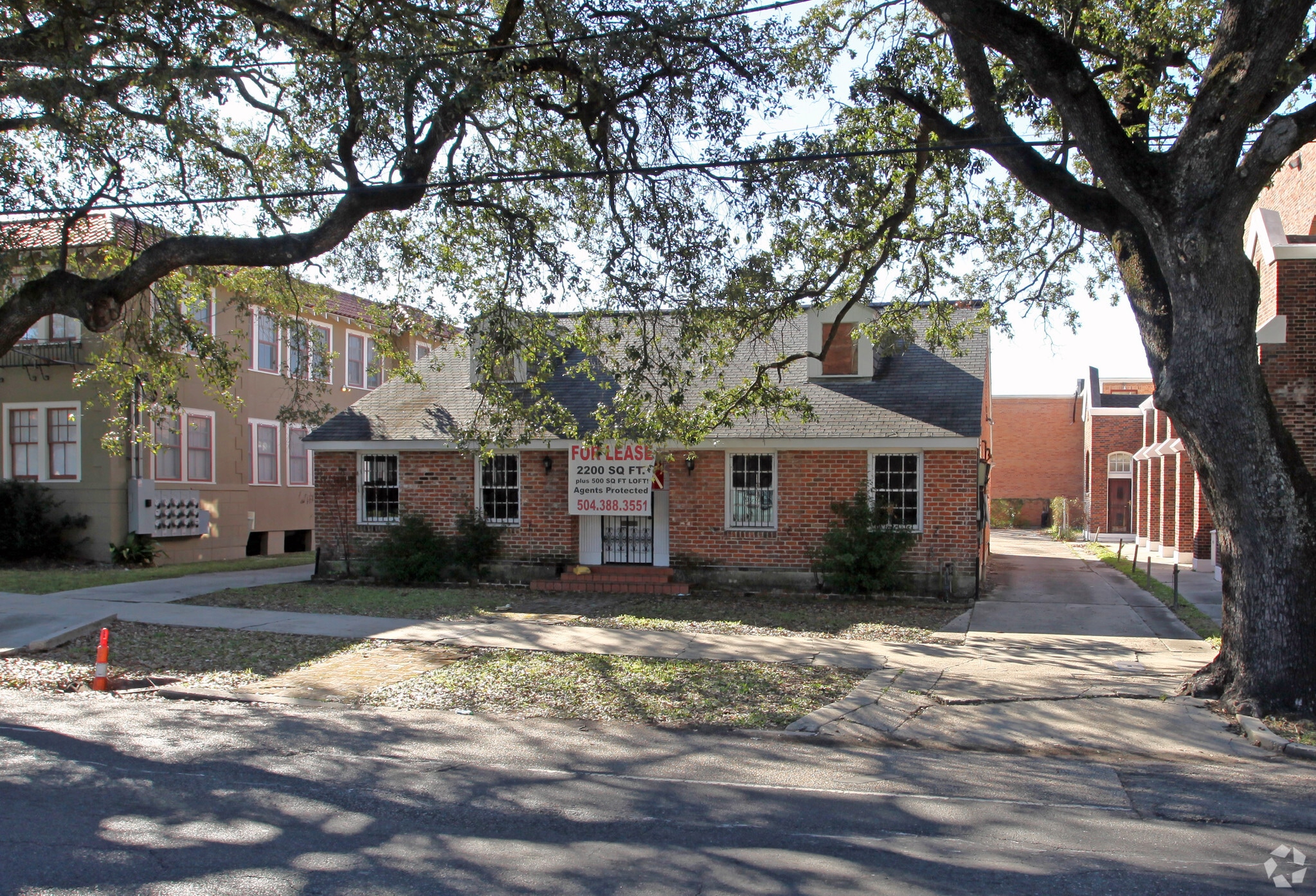 2520 Napoleon Ave, New Orleans, LA for lease Primary Photo- Image 1 of 7