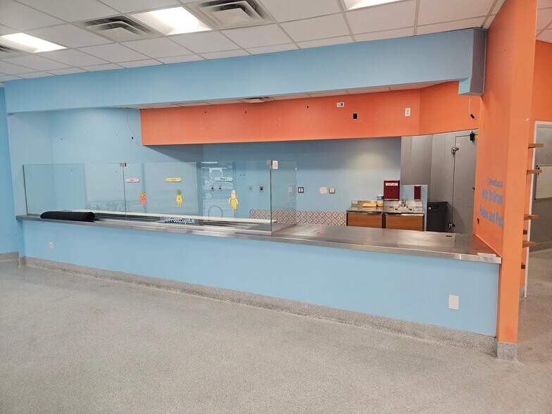 7353 Melrose Ave, Los Angeles, CA à louer - Photo du bâtiment - Image 3 de 7