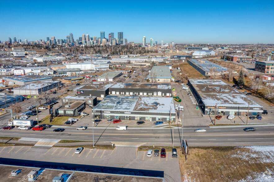 502-544 42 Av SE, Calgary, AB for lease - Aerial - Image 2 of 5