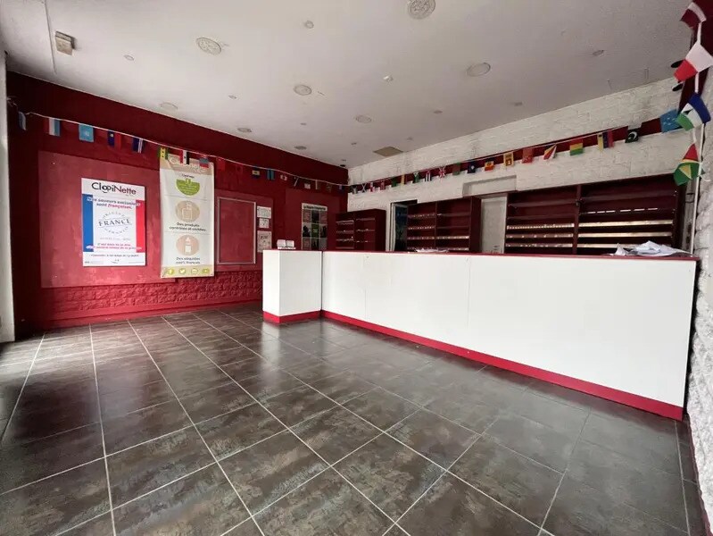 31 Avenue Charles De Gaulle, Neuilly-sur-Seine for lease Interior Photo- Image 1 of 7