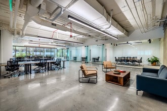 4800 Alla Rd, Los Angeles, CA for lease Interior Photo- Image 2 of 4