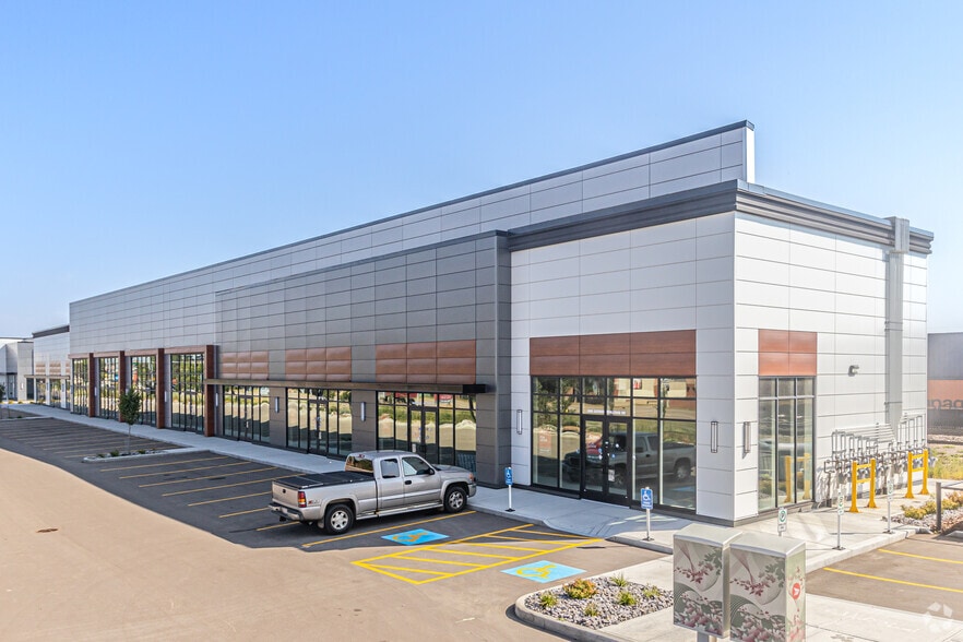 3615 Gateway Blvd NW, Edmonton, AB for lease - Building Photo - Image 2 of 3