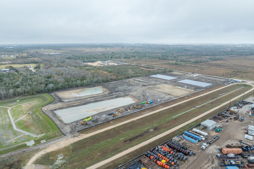 16300 Beamer Rd, Friendswood, TX for sale - Construction Photo - Image 3 of 7