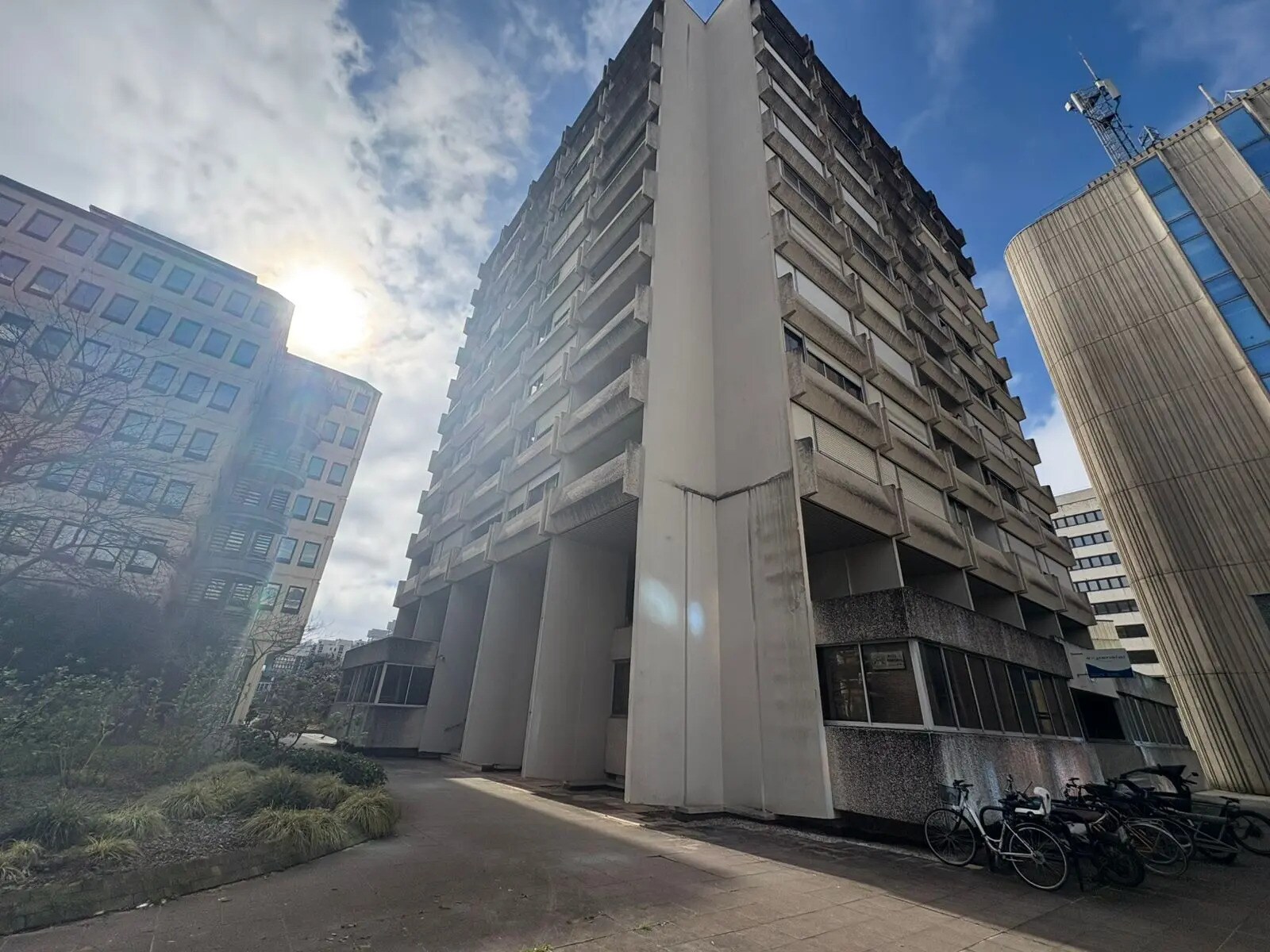 Bureau dans Bordeaux à louer Photo du bâtiment- Image 1 de 8