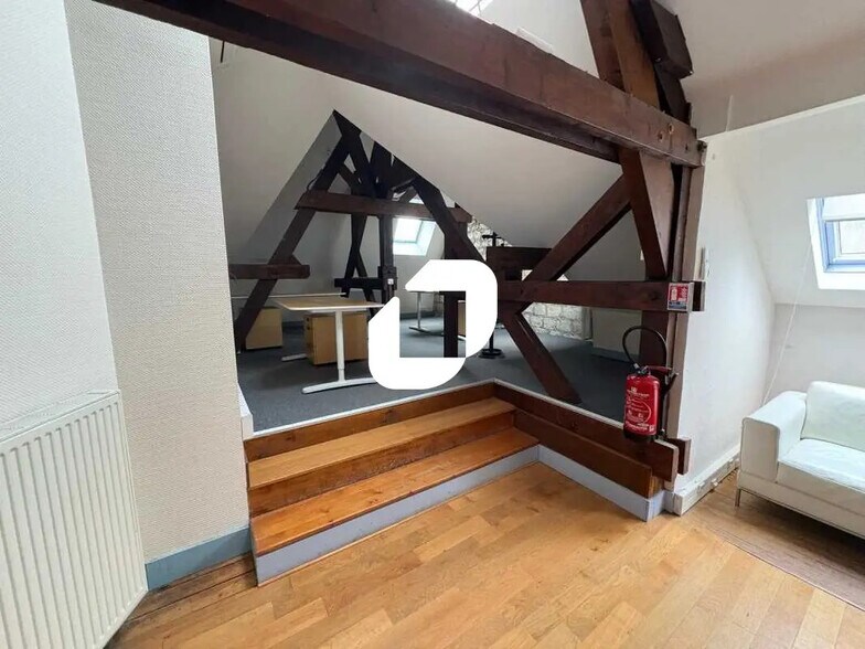 Bureau dans Louveciennes à louer - Photo intérieure - Image 1 de 15