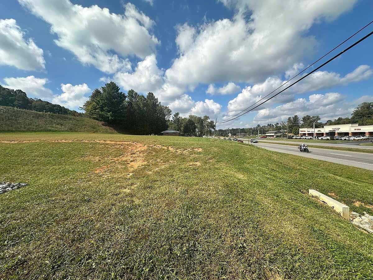 1001 W Jackson Blvd, Jonesborough, TN à vendre Photo du bâtiment- Image 1 de 7
