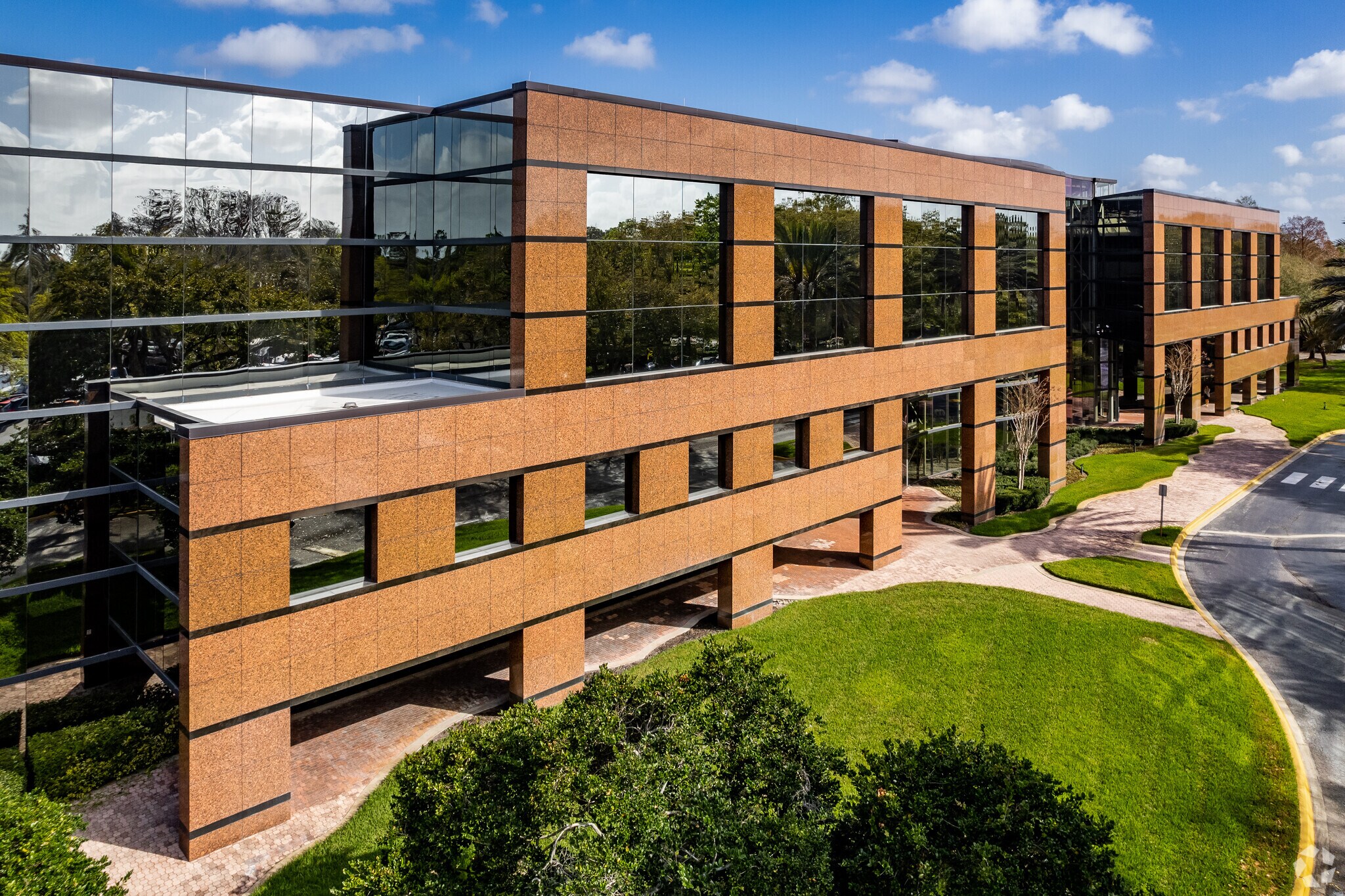 2301 Lucien Way, Maitland, FL à louer Photo principale- Image 1 de 31