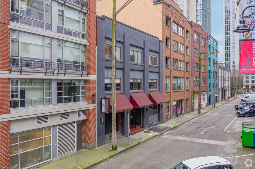 1222-1224 Hamilton St, Vancouver, BC for lease - Building Photo - Image 3 of 3