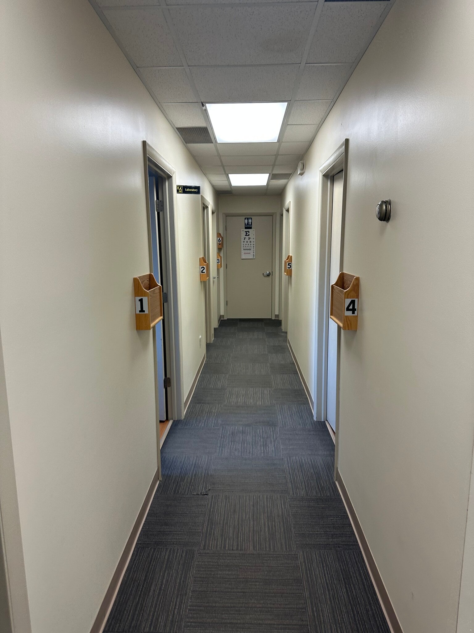 26151 Euclid Ave, Euclid, OH à louer Photo intérieure- Image 1 de 8