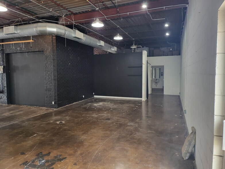 1739 Oak St, Kansas City, MO à louer - Photo intérieure - Image 3 de 15