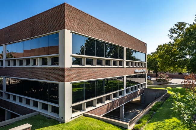 Plus de détails pour 6009 Belt Line Rd, Dallas, TX - Bureau, Bureau/Médical à louer