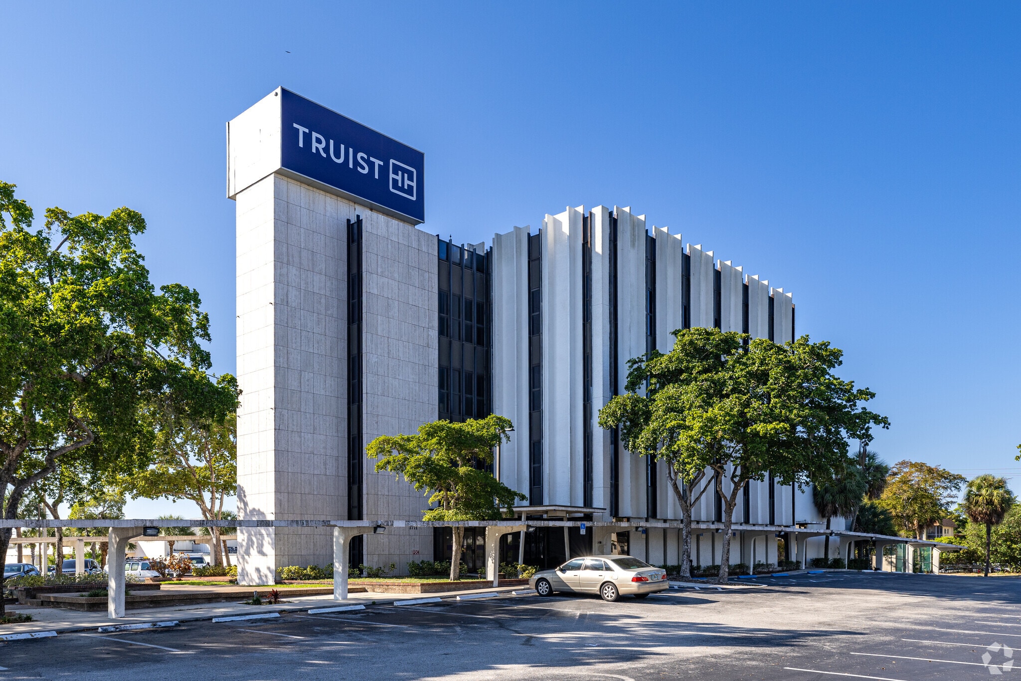 1771 N State Road 7, Fort Lauderdale, FL for sale Primary Photo- Image 1 of 32