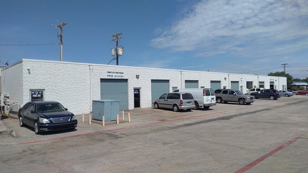 2026 Pioneer Pky W, Arlington, TX à louer - Photo du bâtiment - Image 3 de 7