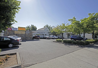 Plus de détails pour 4635-4643 Freeport Blvd, Sacramento, CA - Vente au détail à louer