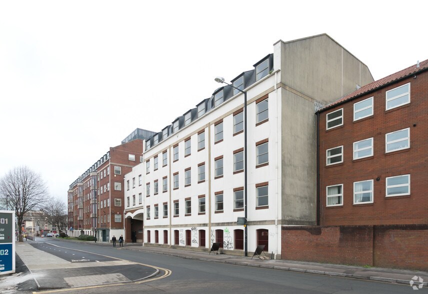 Wapping Rd, Bristol à louer - Photo du bâtiment - Image 2 de 8