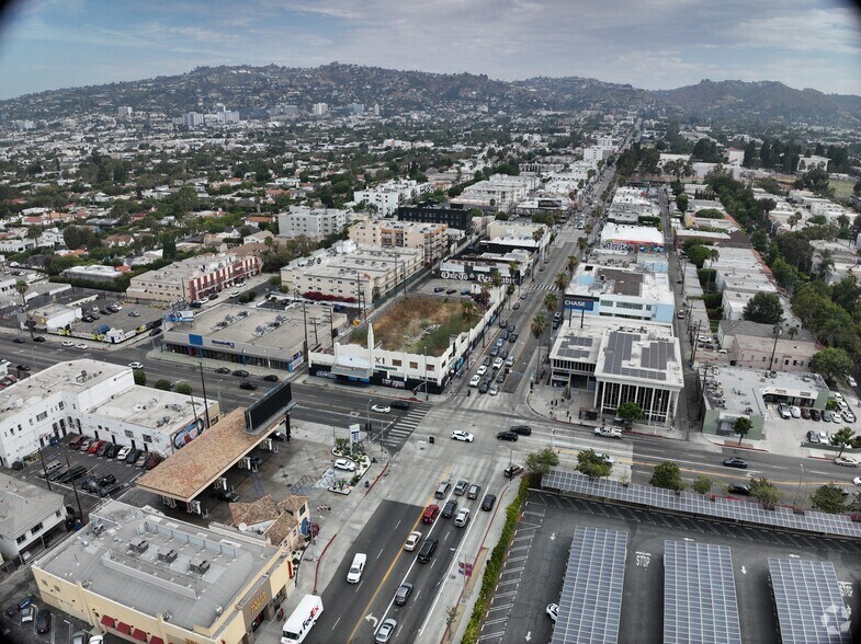 7901 Beverly Blvd, Los Angeles, CA à vendre - Communauté Matterport - Image 3 de 14
