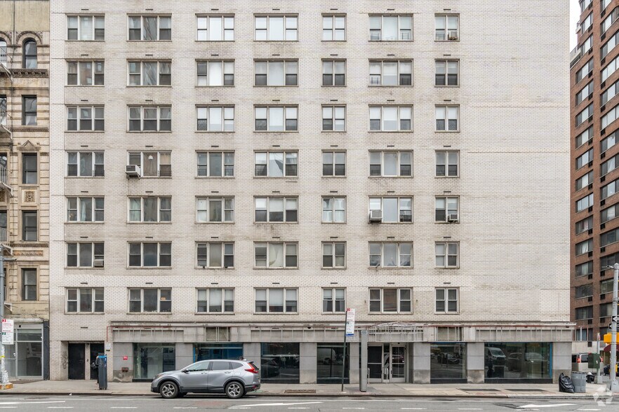 545 3rd Ave, New York, NY à vendre - Photo du bâtiment - Image 2 de 5