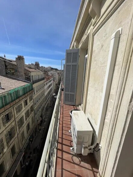 Bureau dans Marseille à louer - Photo du bâtiment - Image 2 de 20
