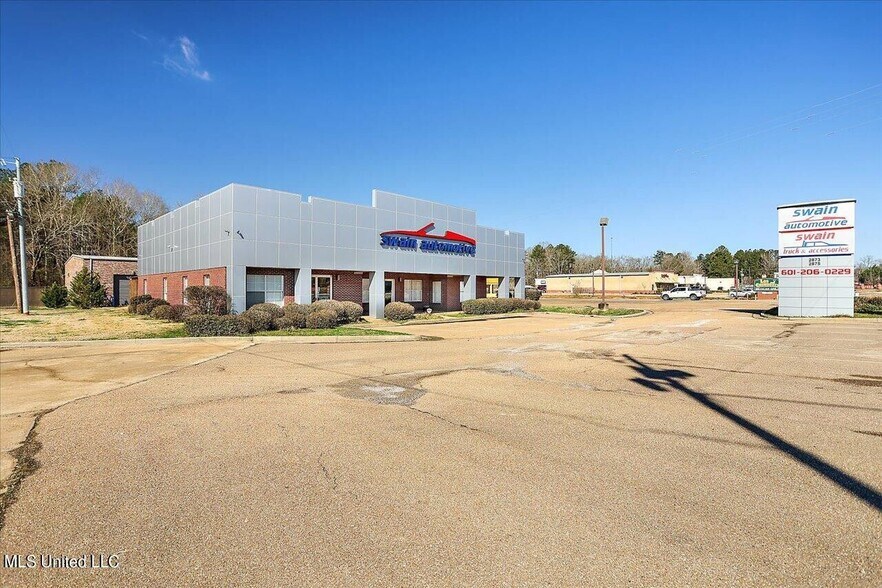 2873 Highway 49 S, Florence, MS à vendre - Photo du bâtiment - Image 2 de 20