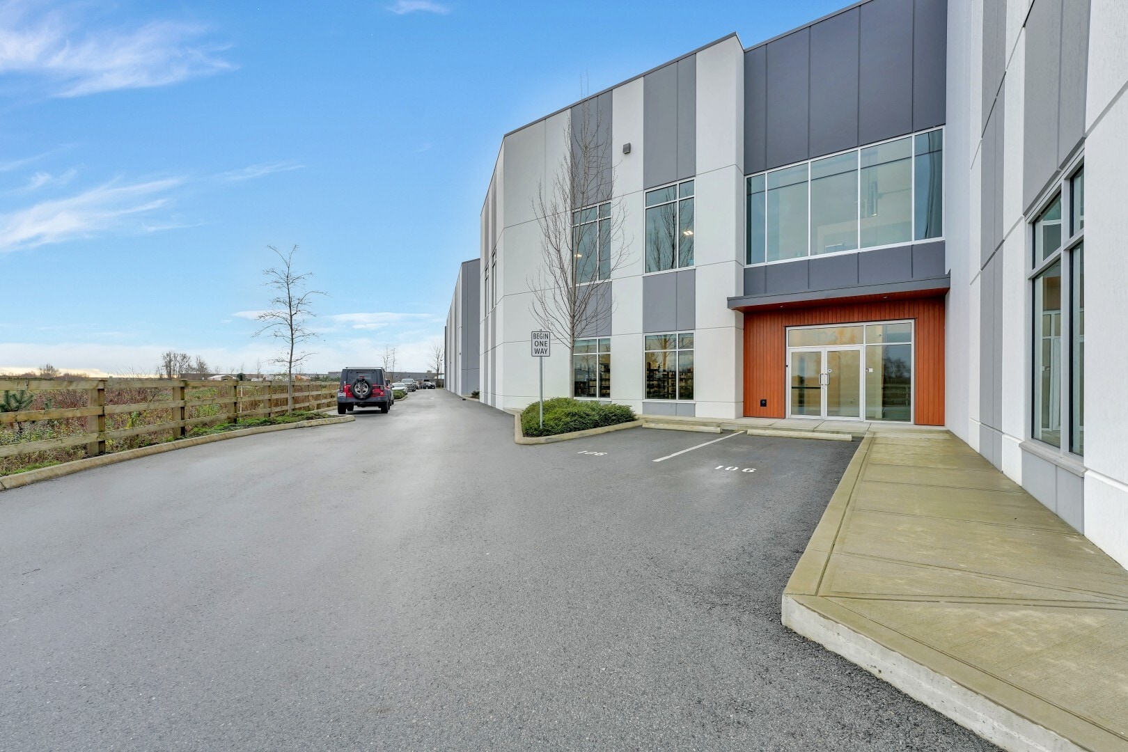 7672 Progress Way, Delta, BC à louer Photo intérieure- Image 1 de 8