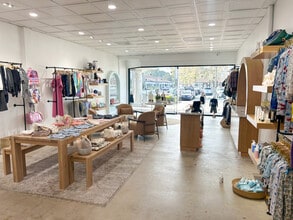 2900 Townsgate Rd, Westlake Village, CA for lease Interior Photo- Image 2 of 5