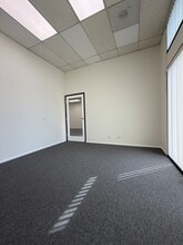 2370-2420 W Carson St, Torrance, CA à louer Photo intérieure- Image 1 de 6