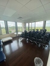 100 Challenger Rd, Ridgefield Park, NJ for lease Interior Photo- Image 2 of 10