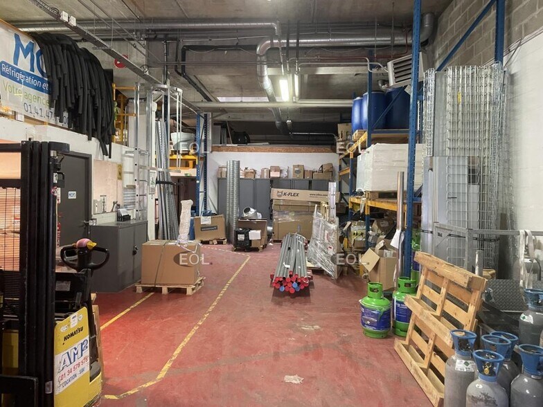 Flex in Gennevilliers for lease - Interior Photo - Image 3 of 7