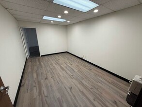 8030-8040 Remmet Ave, Canoga Park, CA for lease Interior Photo- Image 2 of 5