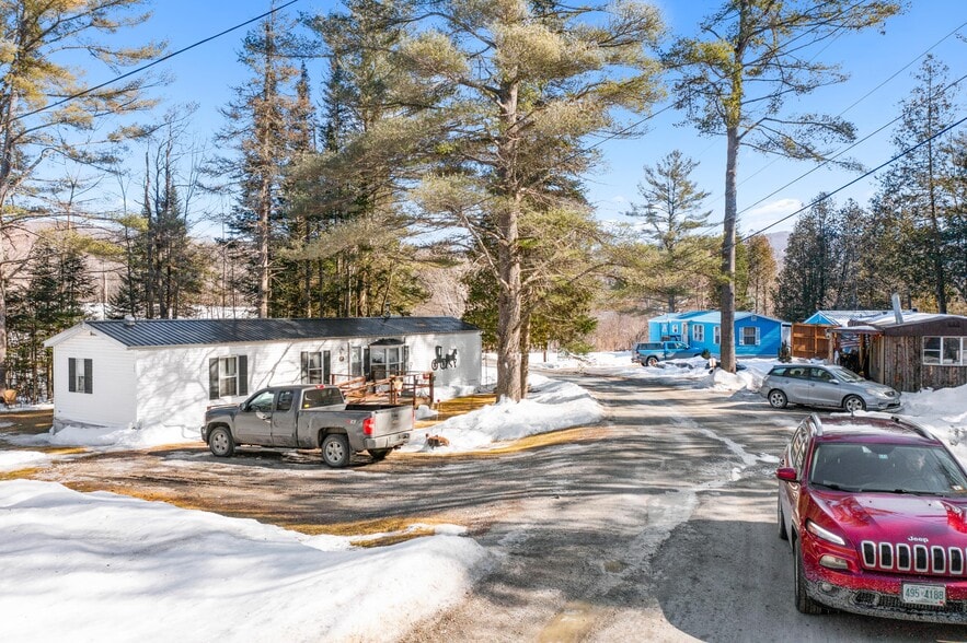 6 Park Port - VT portfolio of 6 properties for sale on LoopNet.ca - Building Photo - Image 2 of 9