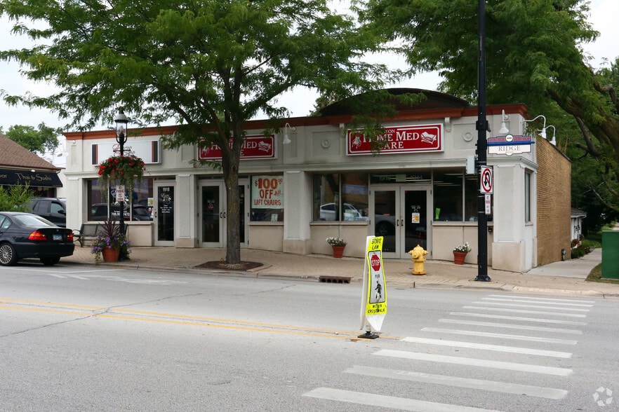 1914 Ridge Rd, Homewood, IL à louer - Photo du bâtiment - Image 2 de 4