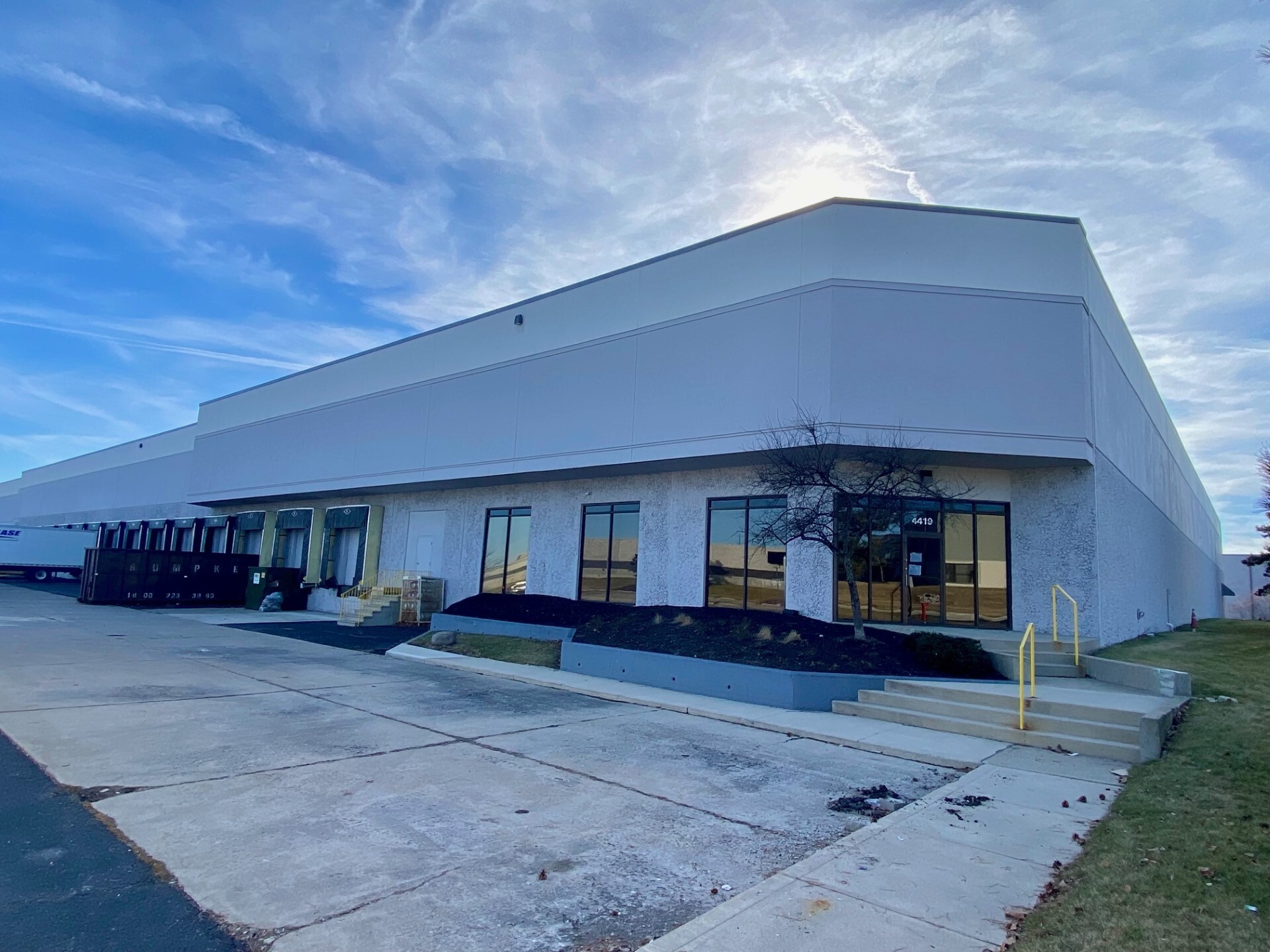 4401-4419 Equity Dr, Columbus, OH for lease Building Photo- Image 1 of 12