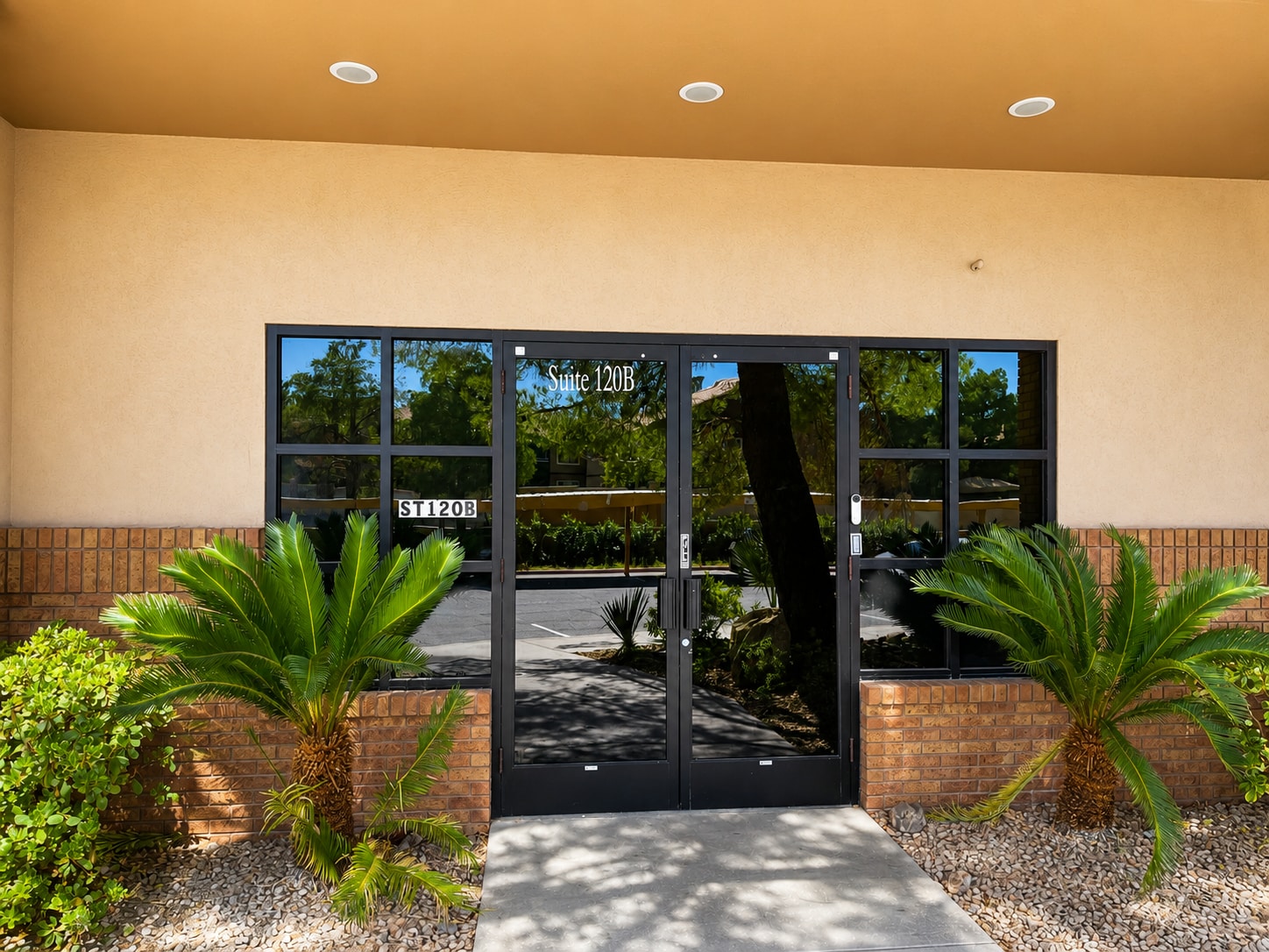 6787 W Tropicana Ave, Las Vegas, NV à louer Photo du bâtiment- Image 1 de 7