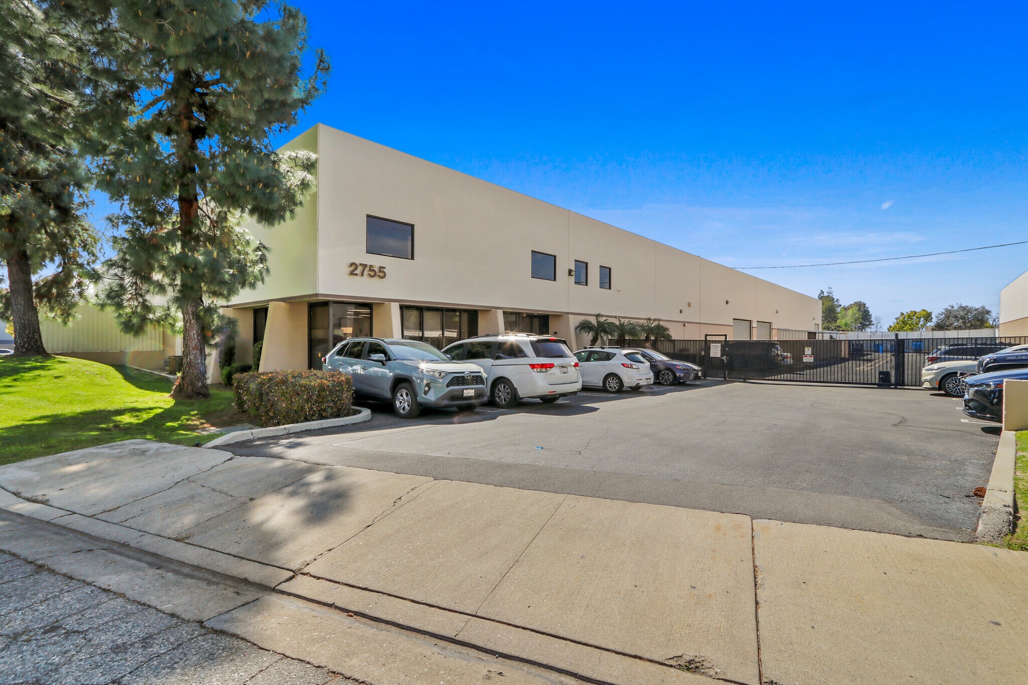 2755 Thompson Creek Rd, Pomona, CA à vendre Photo principale- Image 1 de 7