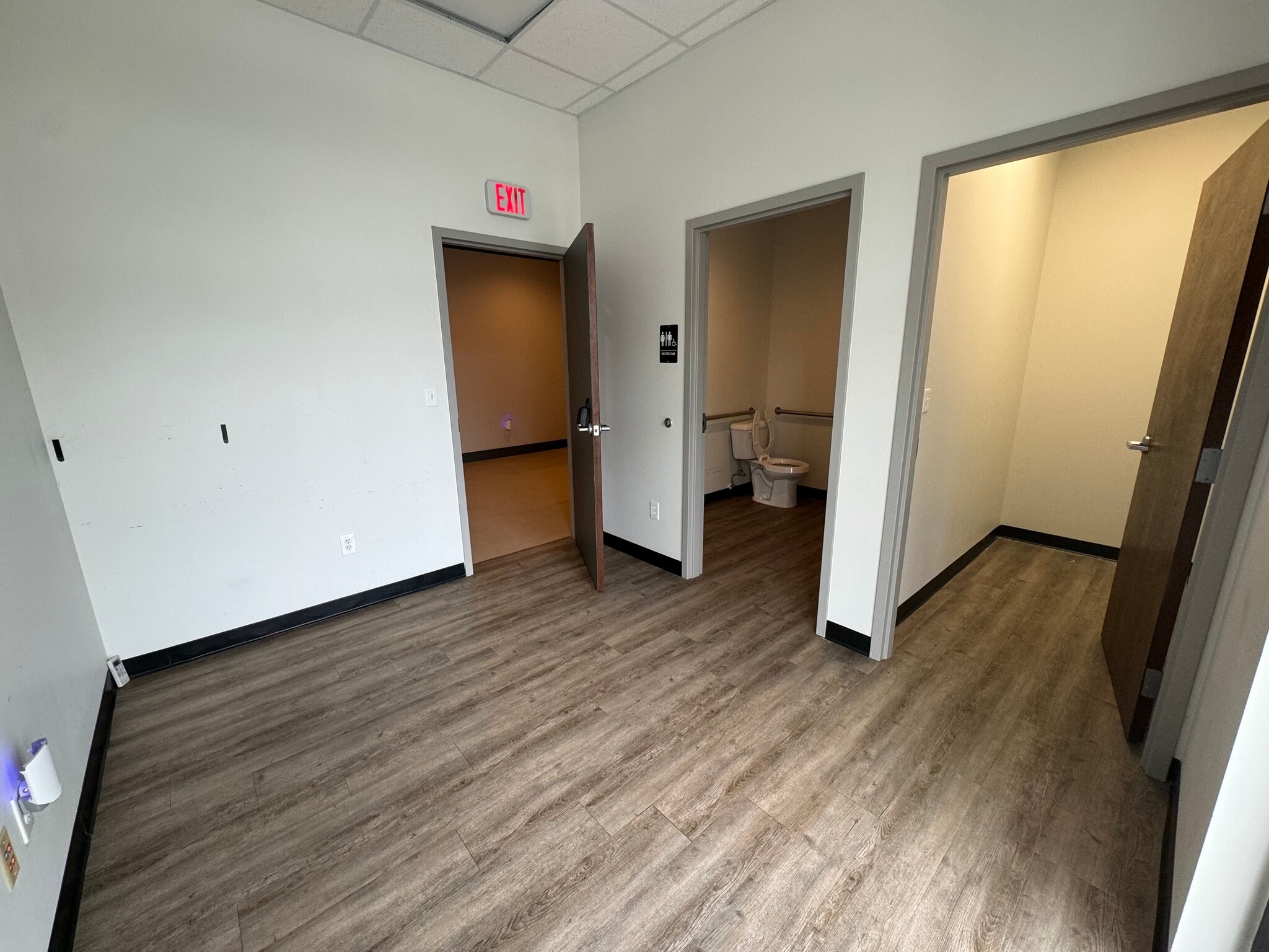 63 Schinger Ave, Ridgeland, SC for lease Interior Photo- Image 1 of 7