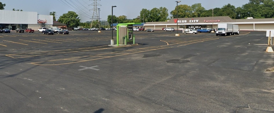 500 Lakeview Ctr, Parkersburg, WV for lease - Primary Photo - Image 1 of 2