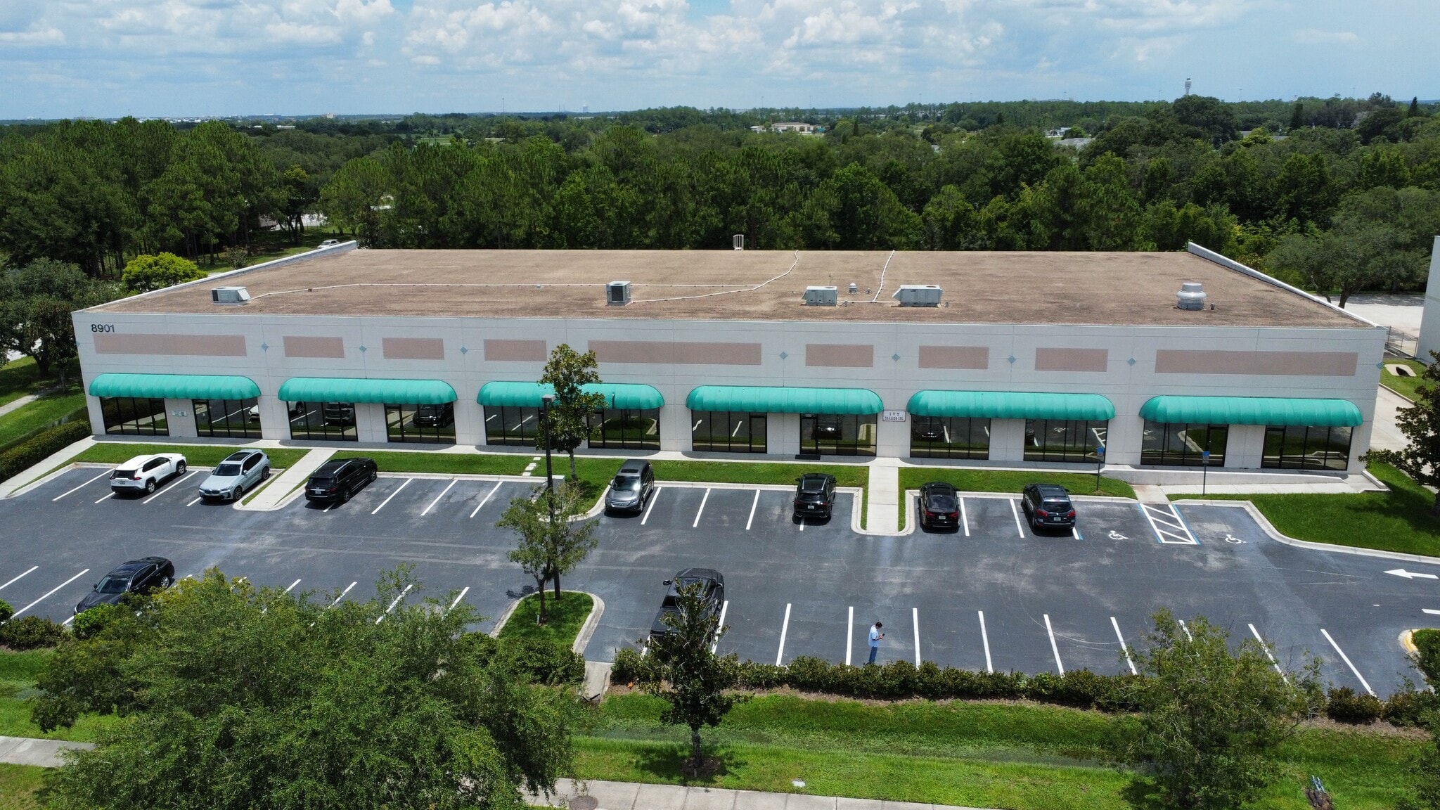 8901 Boggy Creek Rd, Orlando, FL for lease Primary Photo- Image 1 of 5