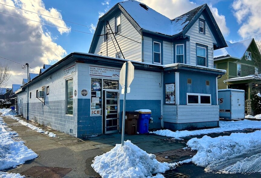 185 Smith Ave, Kingston, NY for sale - Building Photo - Image 1 of 18