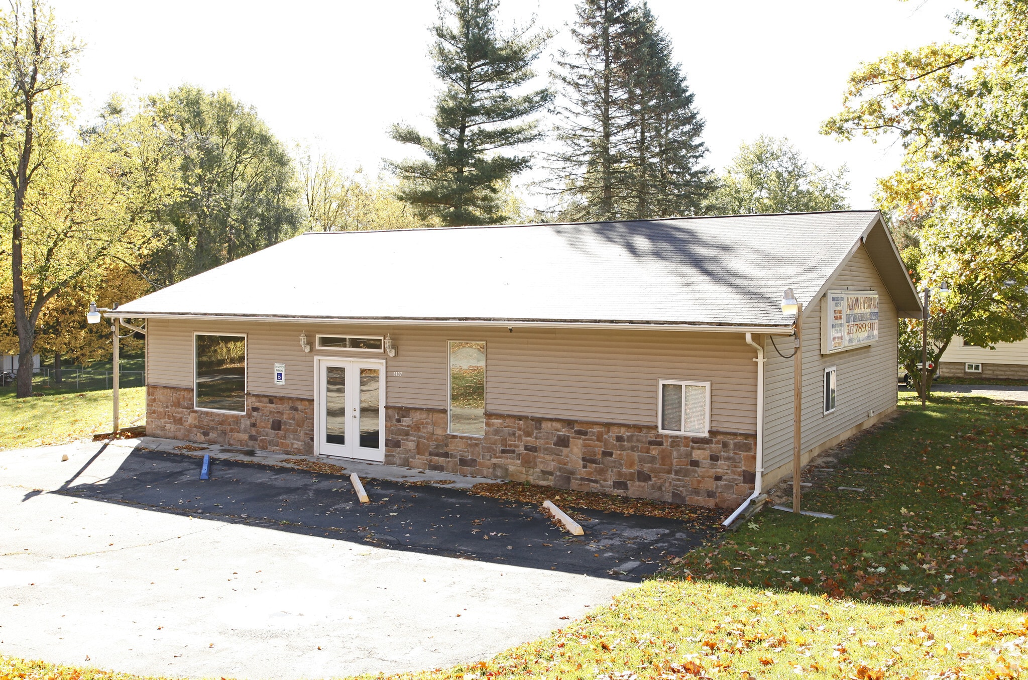 3107 Hayes St, Jackson, MI for sale Primary Photo- Image 1 of 26