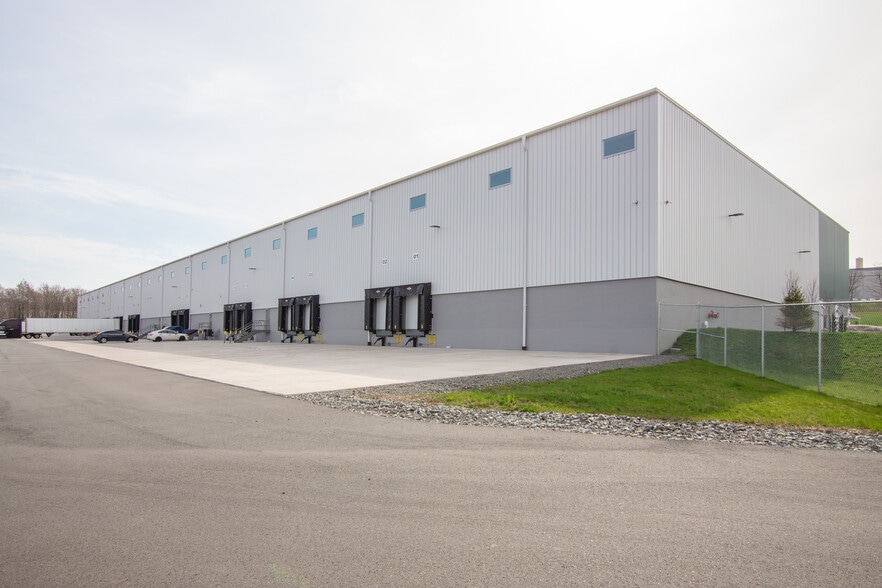 380-400 Research, Pittston Township, PA à louer - Photo du bâtiment - Image 3 de 8