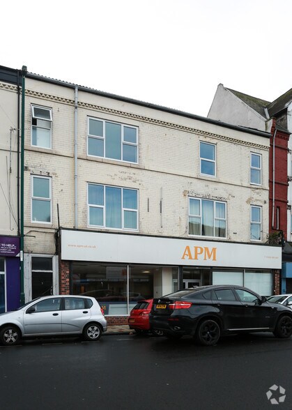 7-9 Queen St, Redcar à louer - Photo du bâtiment - Image 2 de 3