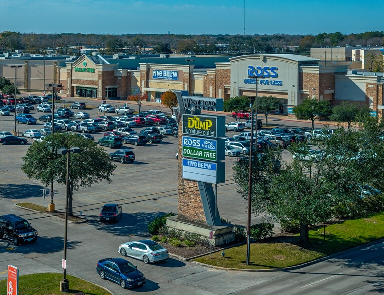 10251-10261 North Fwy, Houston, TX à vendre - Photo du bâtiment - Image 2 de 7