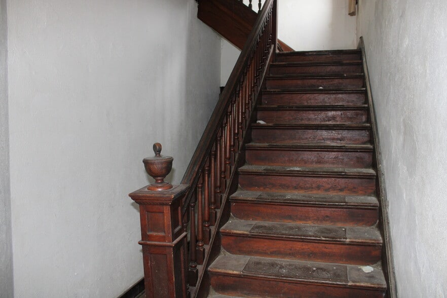 311 Saint Clair St, New Athens, IL for sale - Interior Photo - Image 2 of 28