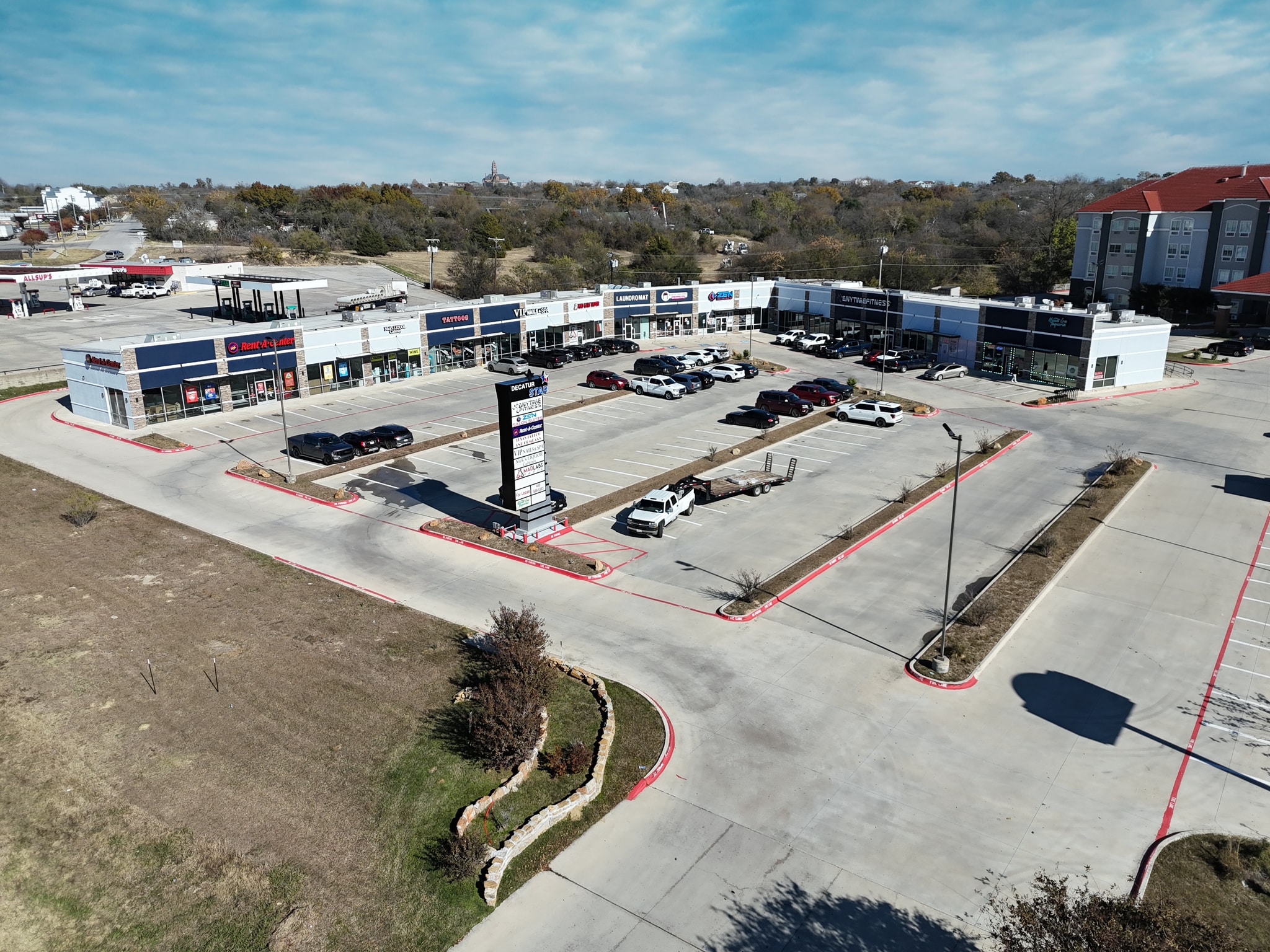 1401 S Highway 287, Decatur, TX for sale Primary Photo- Image 1 of 7