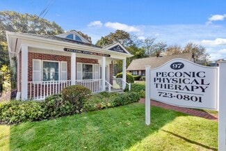 More details for 97 W Montauk Hwy, Hampton Bays, NY - Office for Sale