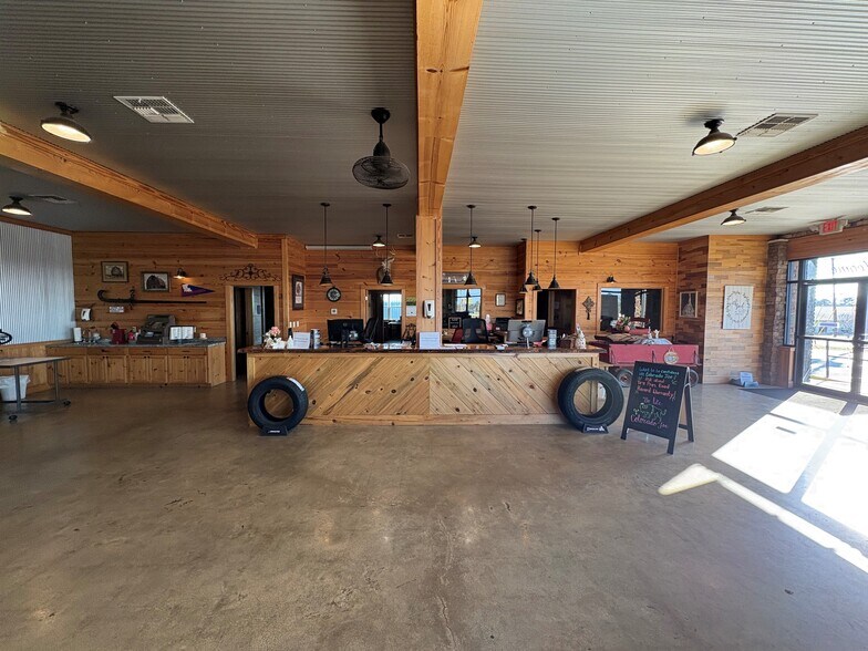 2120 Farmerville Hwy, Ruston, LA à vendre - Photo du bâtiment - Image 2 de 5