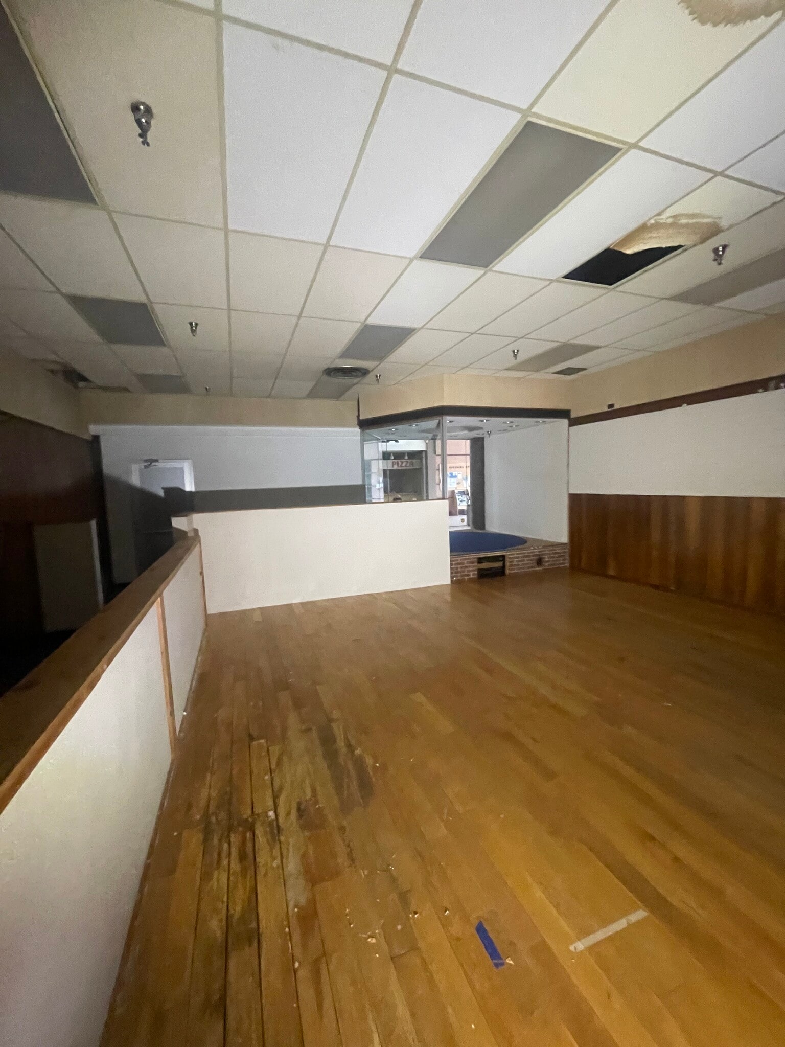 100 S Jefferson St, New Castle, PA for lease Interior Photo- Image 1 of 10