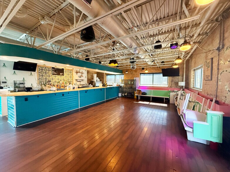 770 Liberty View Ct, Winston-Salem, NC à louer - Photo du bâtiment - Image 3 de 5