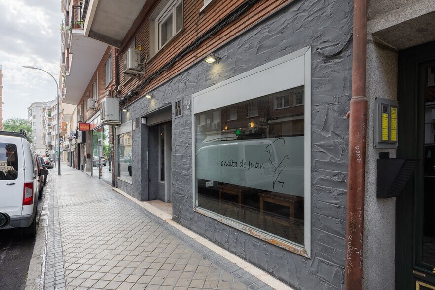 Calle Pradillo, 8, Madrid, Madrid for sale - Building Photo - Image 2 of 5